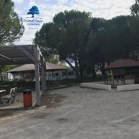 Mobilhome Sensation Vacances مكان تخييم سيجيان