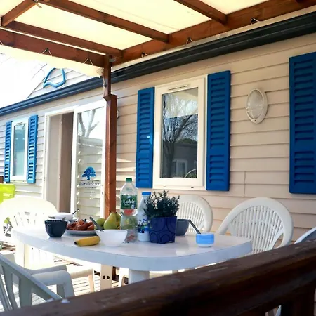 Mobilhome Sensation Vacances مكان تخييم *